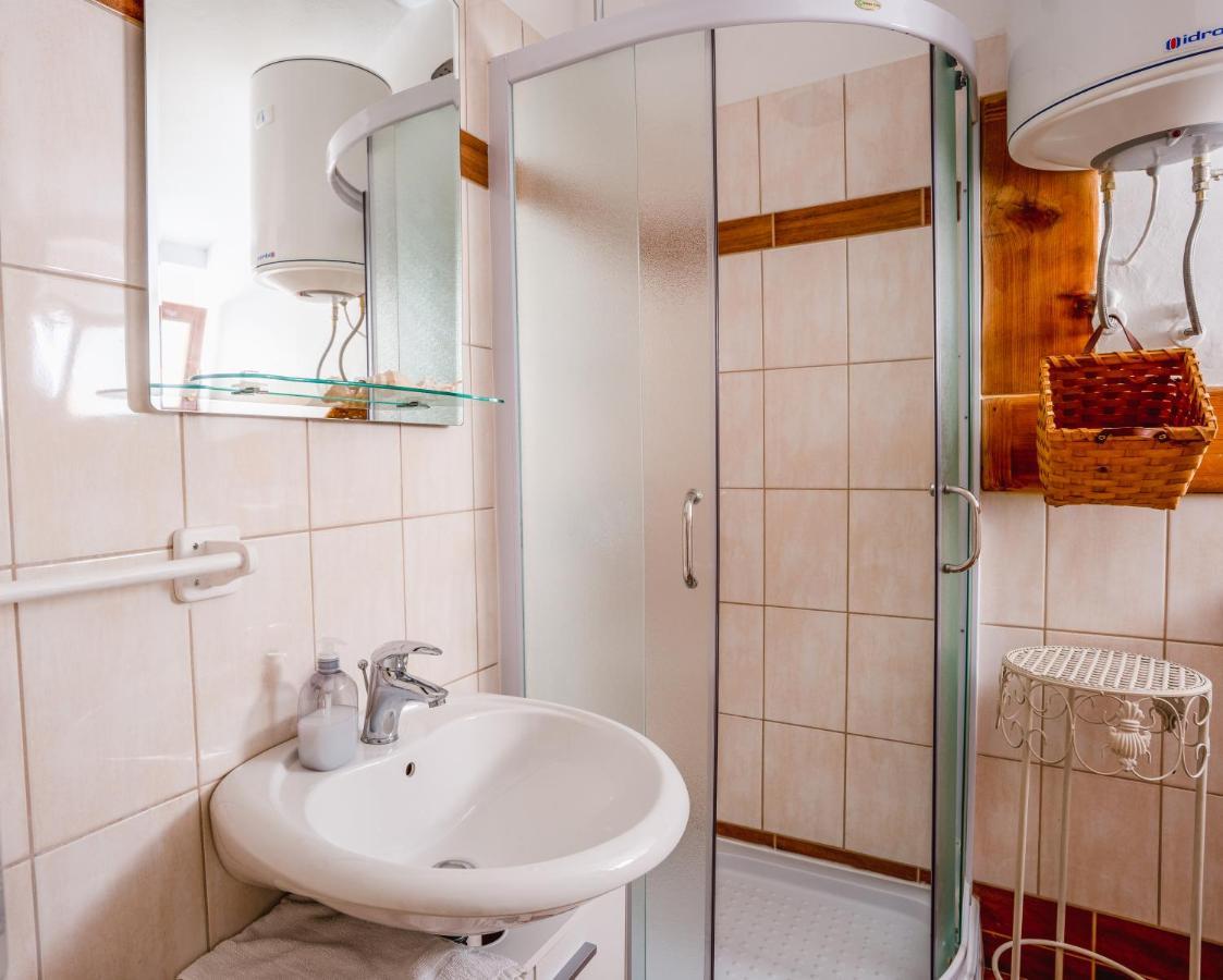Lavanda Apartments & Room Sveti Lovreč Pazenatički 외부 사진